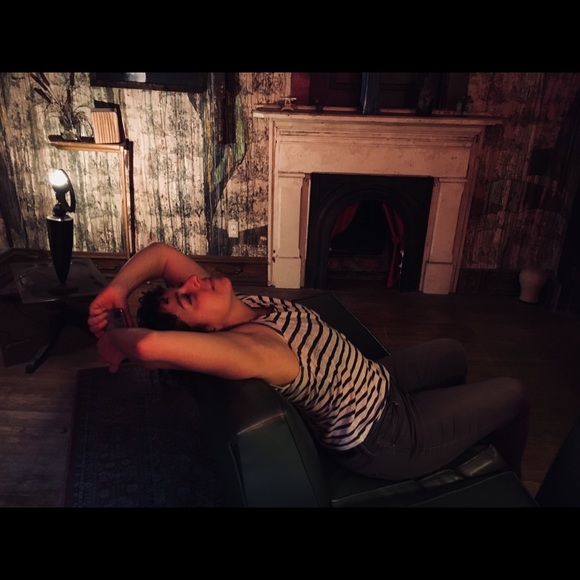 Meet your Posher, Mariana - Picture 1 of 1
